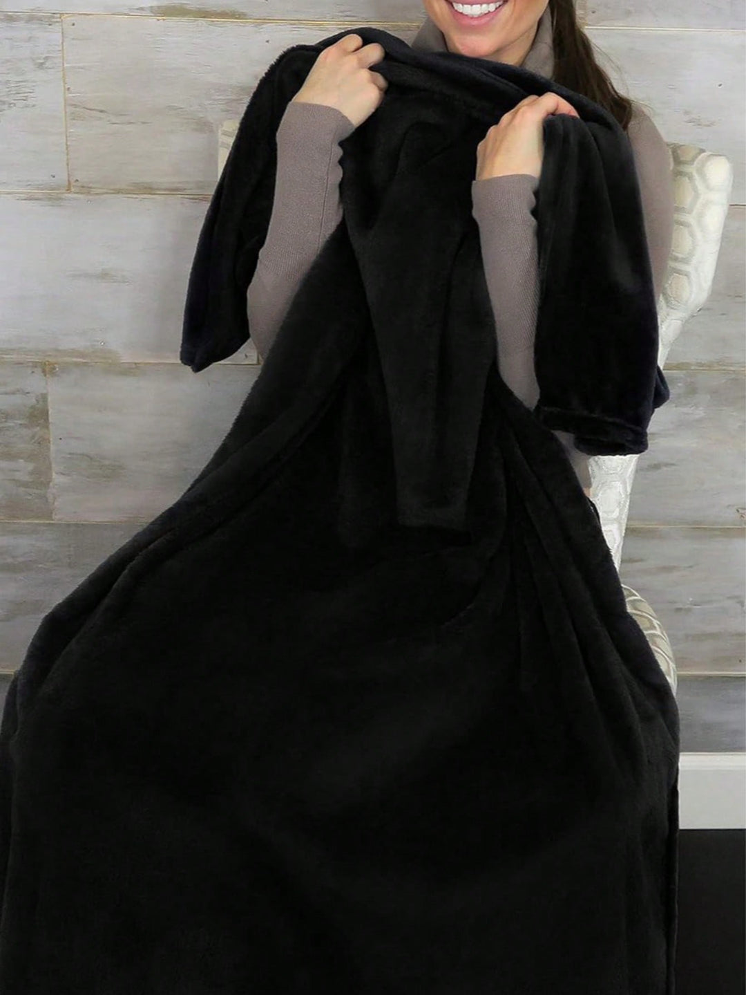 SHEIN Blanket, Black