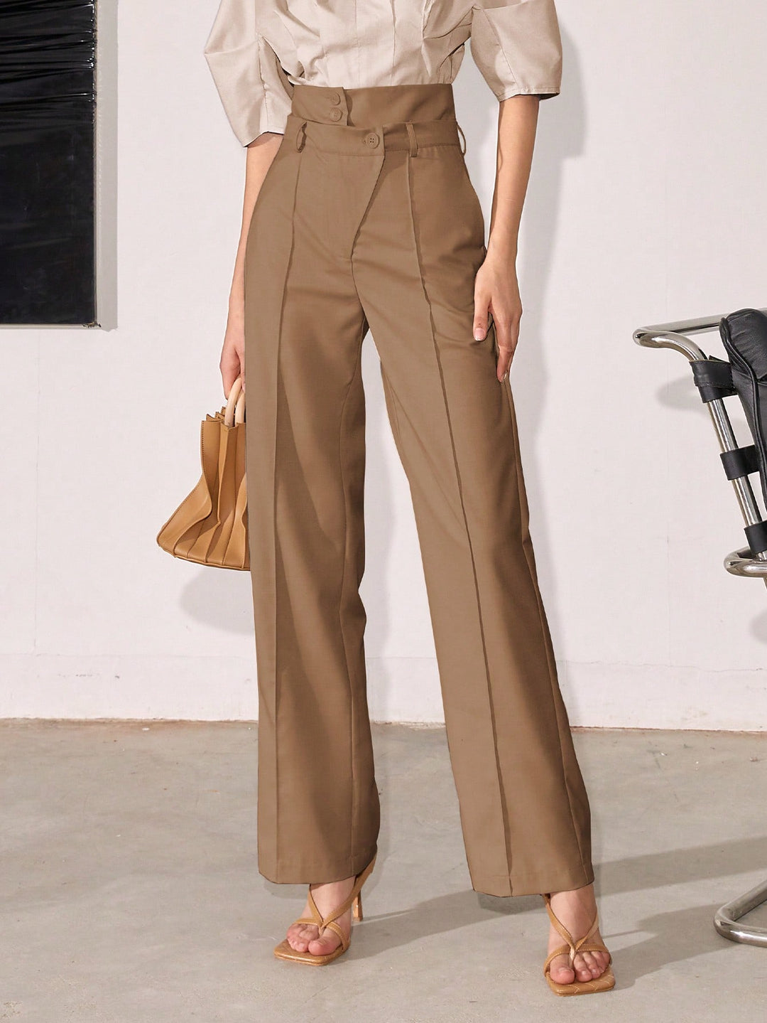 Pantalon SHEIN, maro