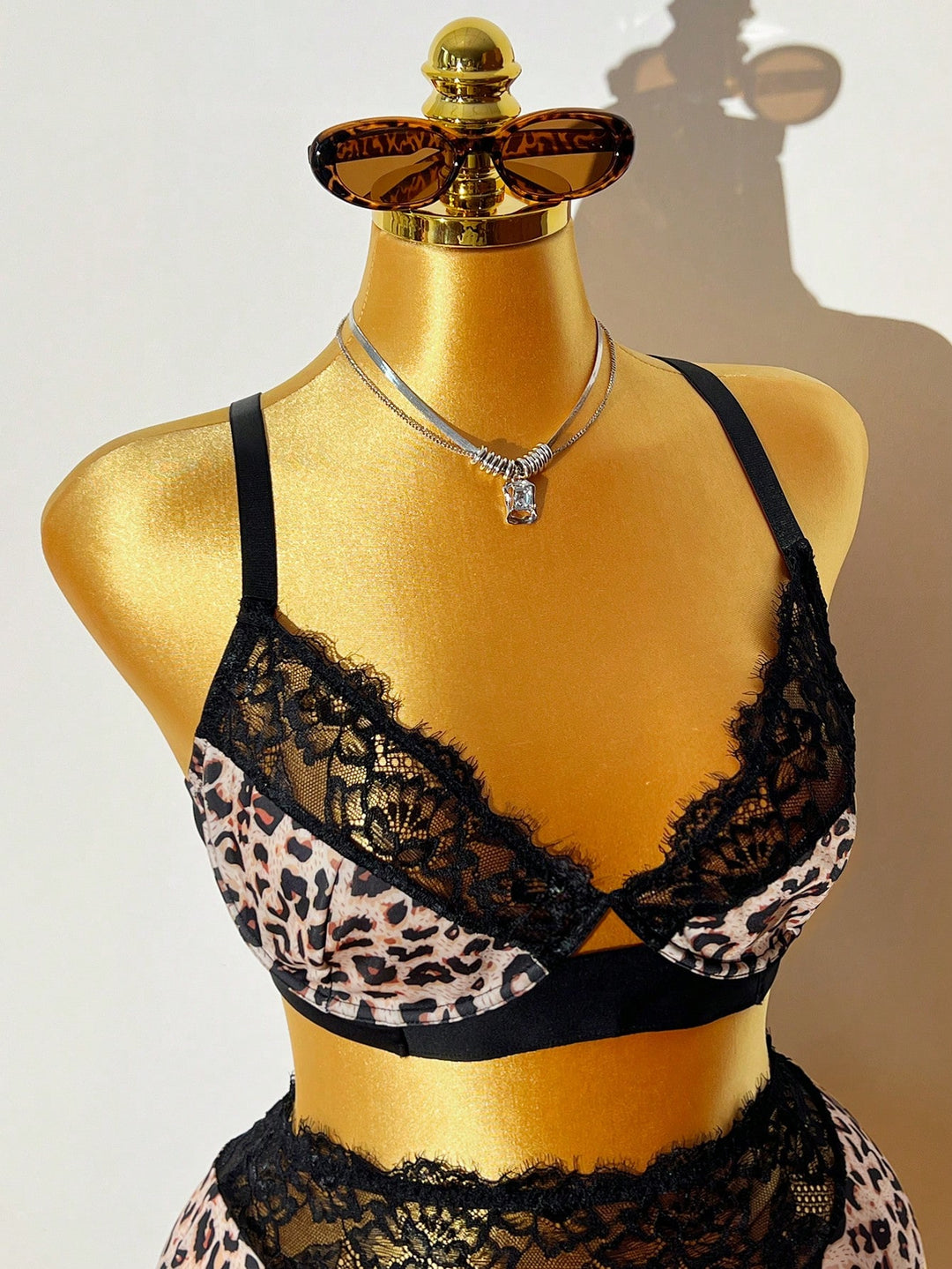Set sutien și chilot SHEIN, mix culori