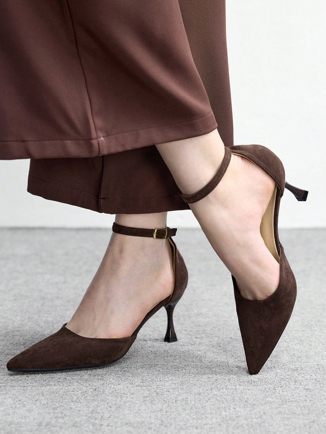 Pantofi cu toc SHEIN, maro
