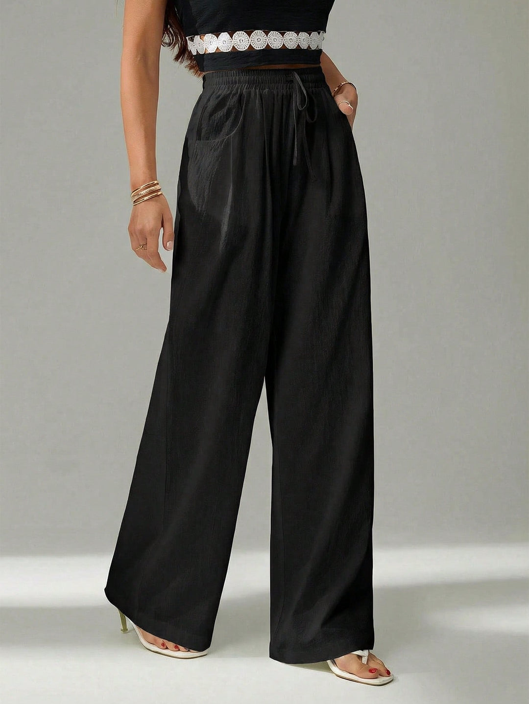 Pantaloni SHEIN, negru