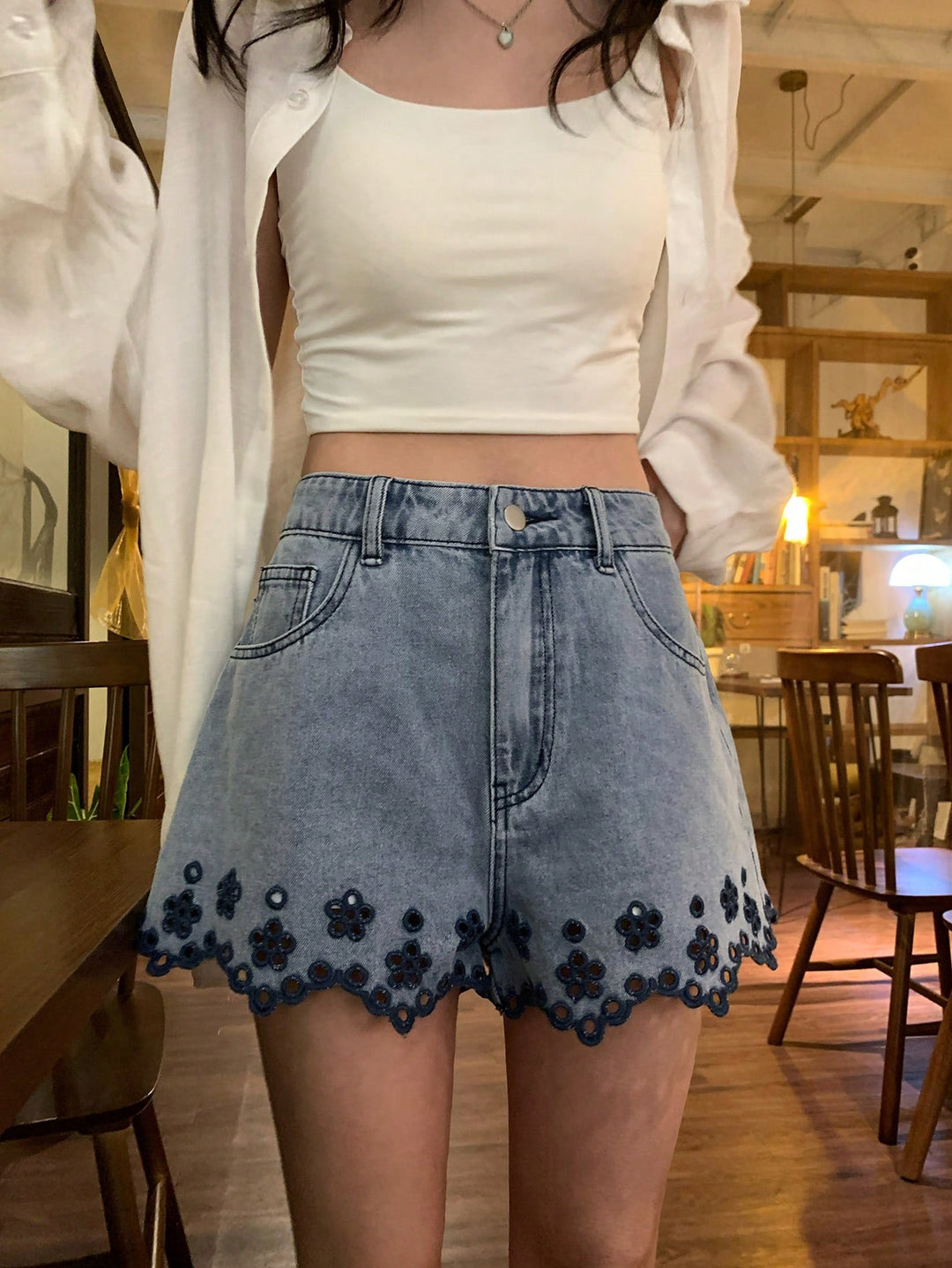 Pantaloni scurți SHEIN, albastru
