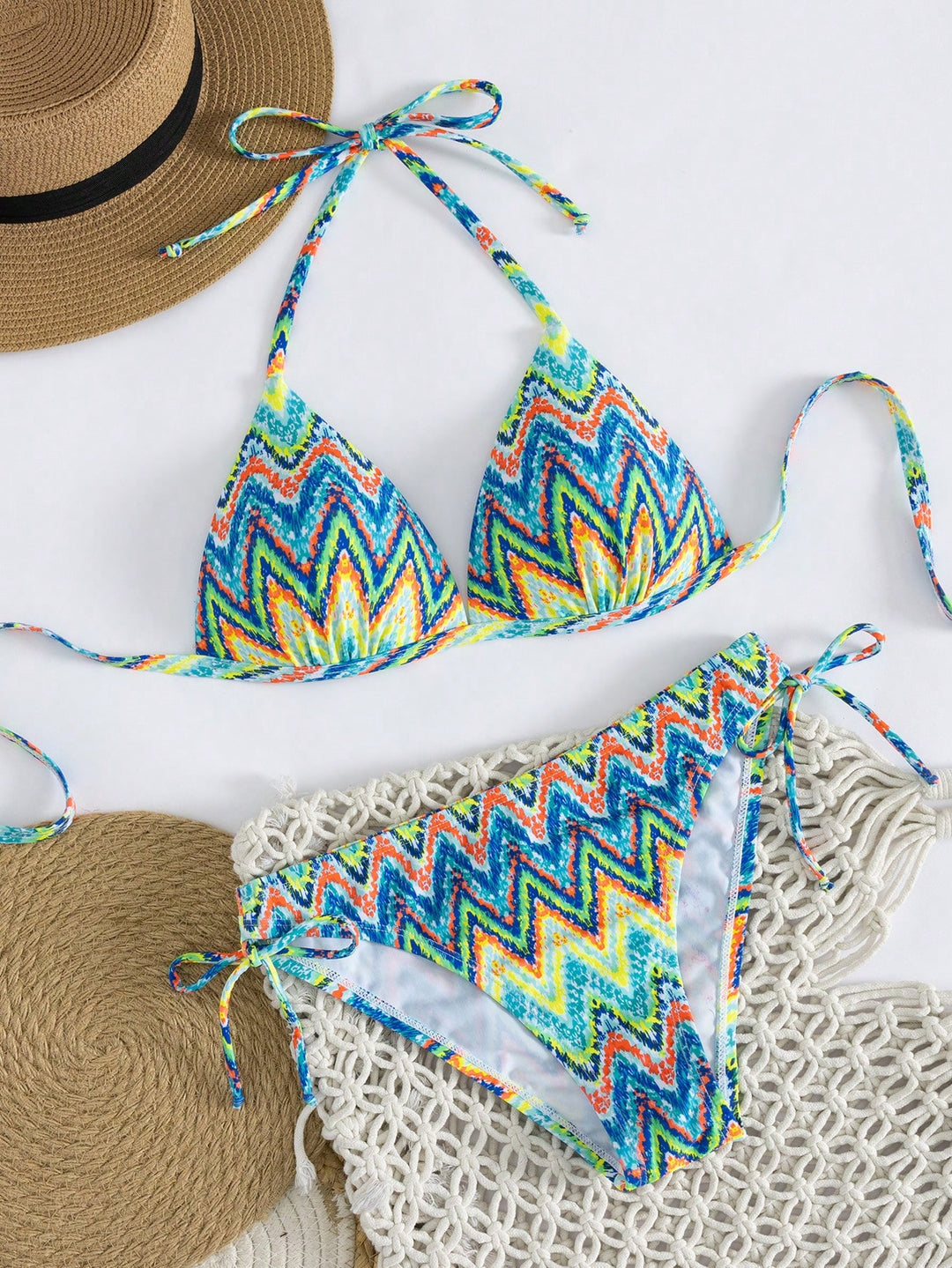 Set bikini SHEIN, mix culori