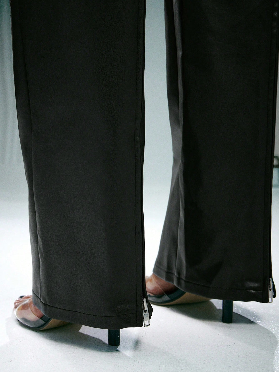 Pantaloni SHEIN, negru