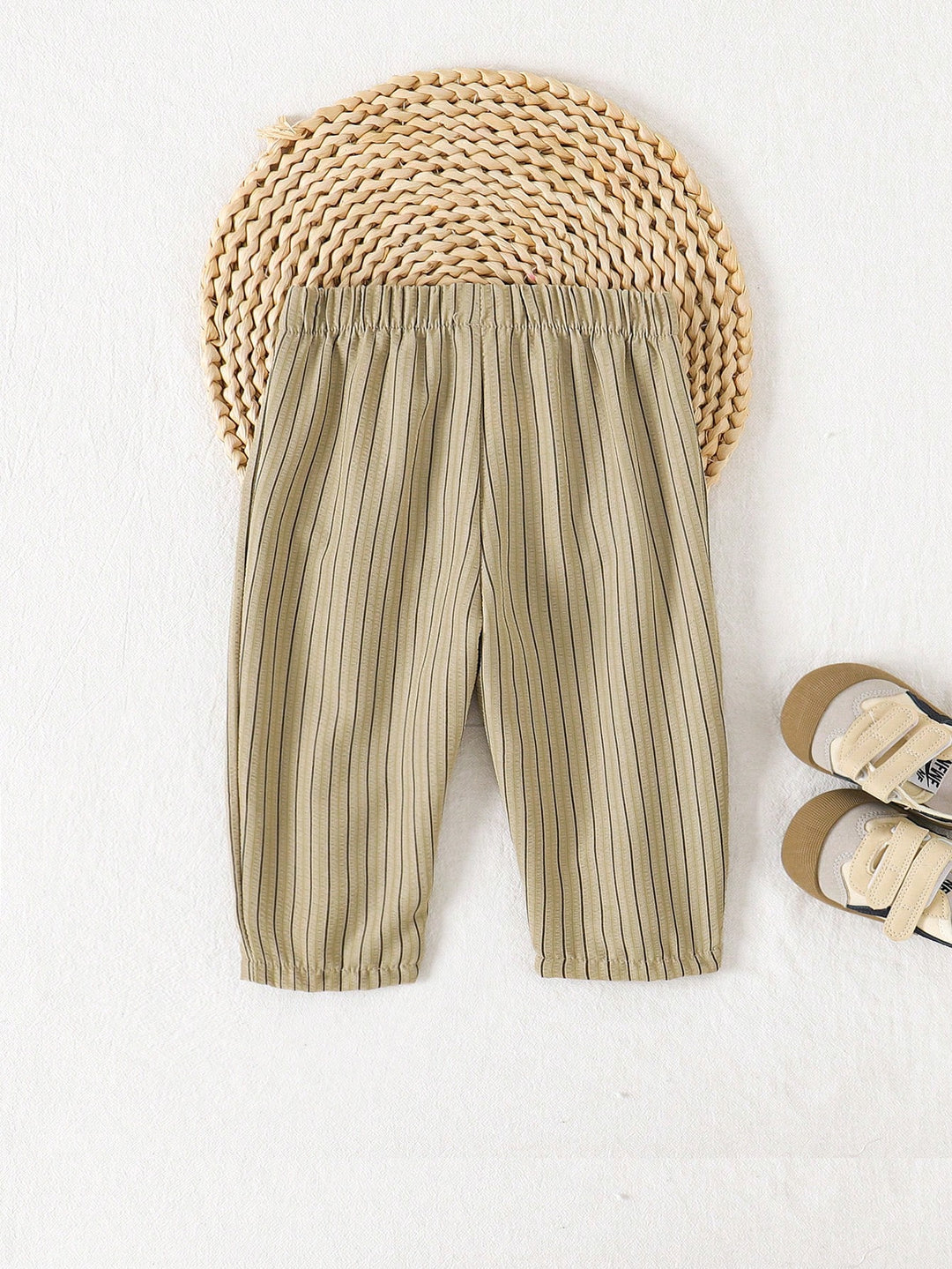 Pantaloni SHEIN, kaki