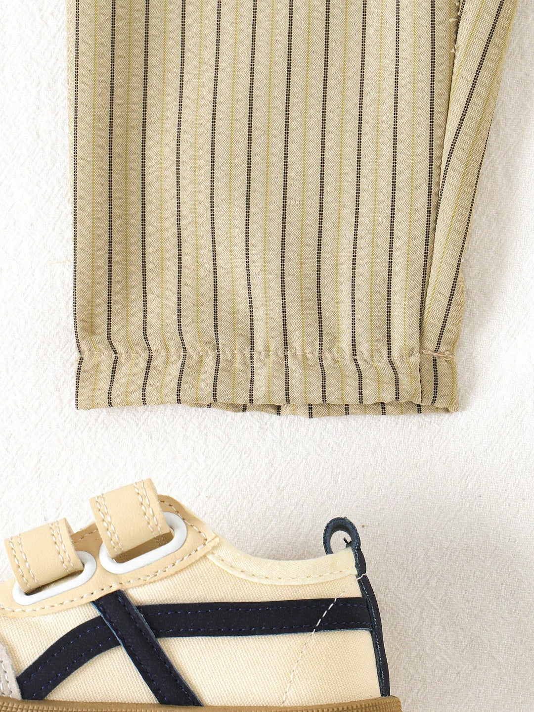 Pantaloni SHEIN, kaki
