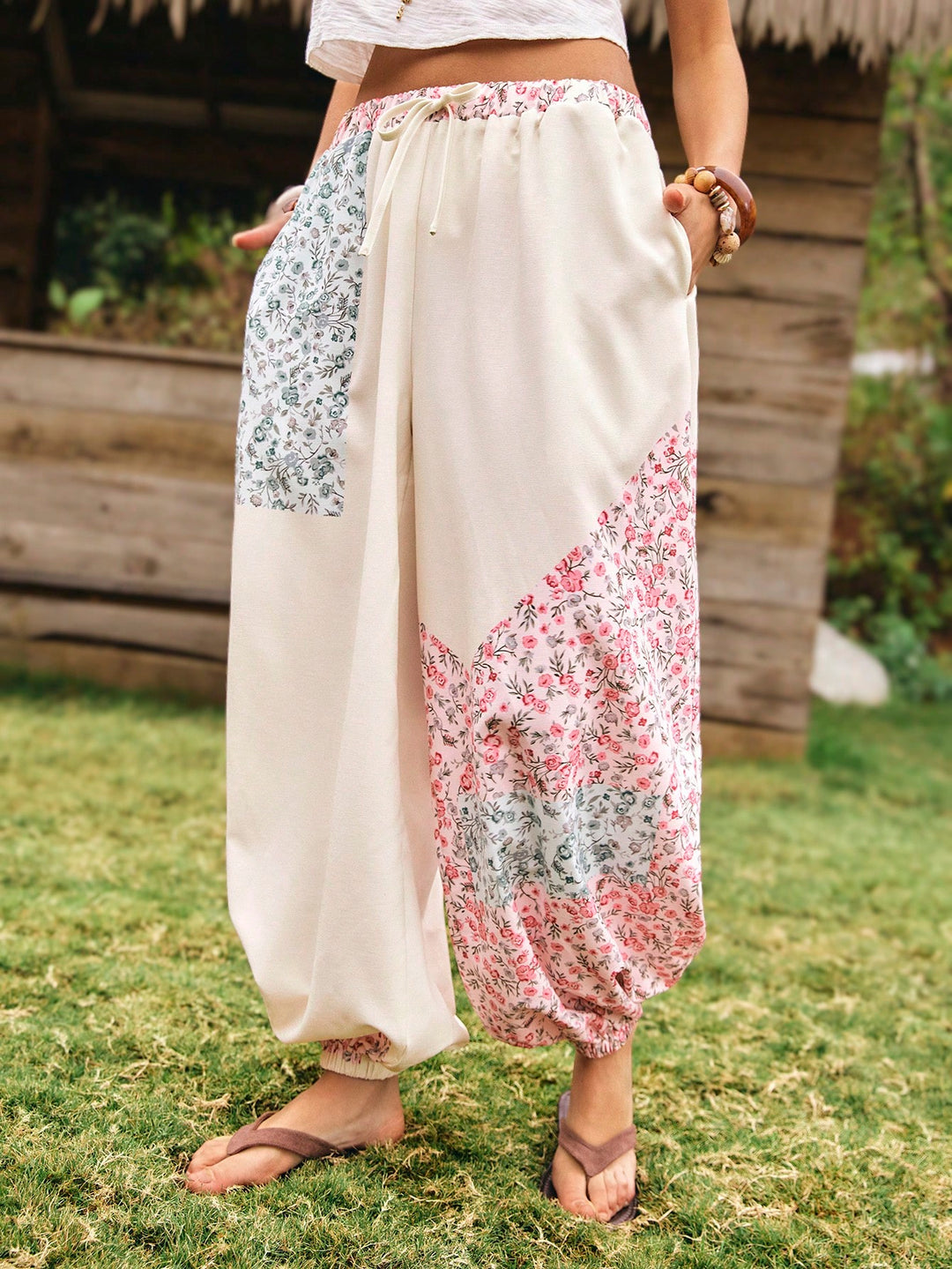 Pantaloni SHEIN, alb