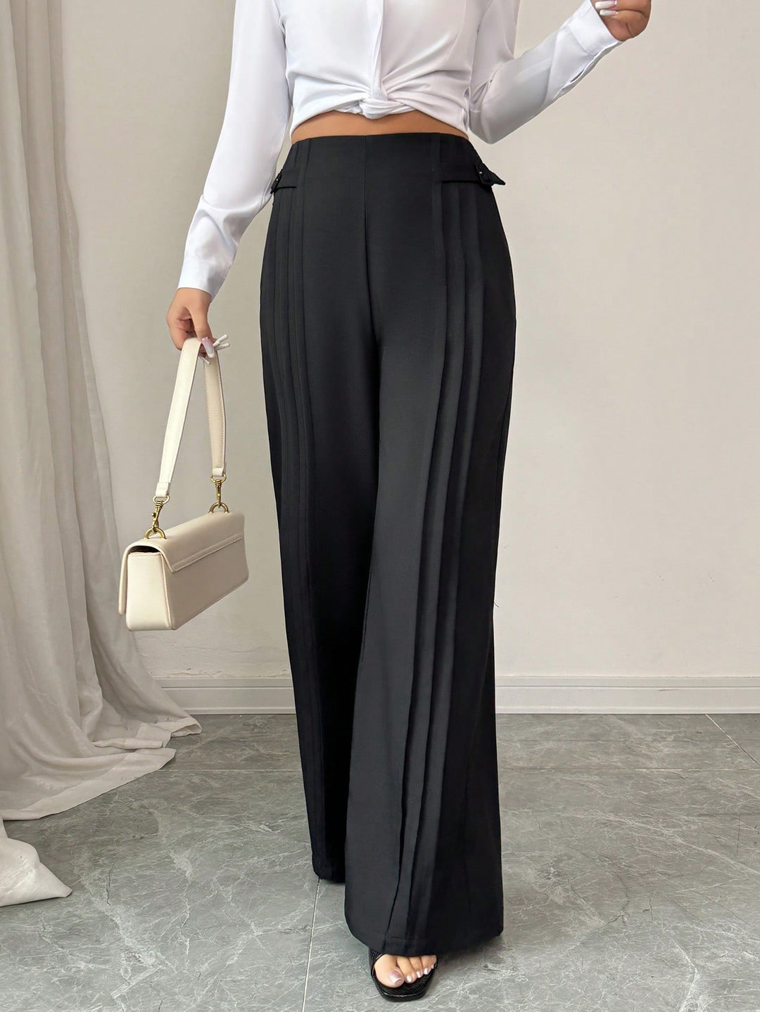 Pantaloni SHEIN, negru