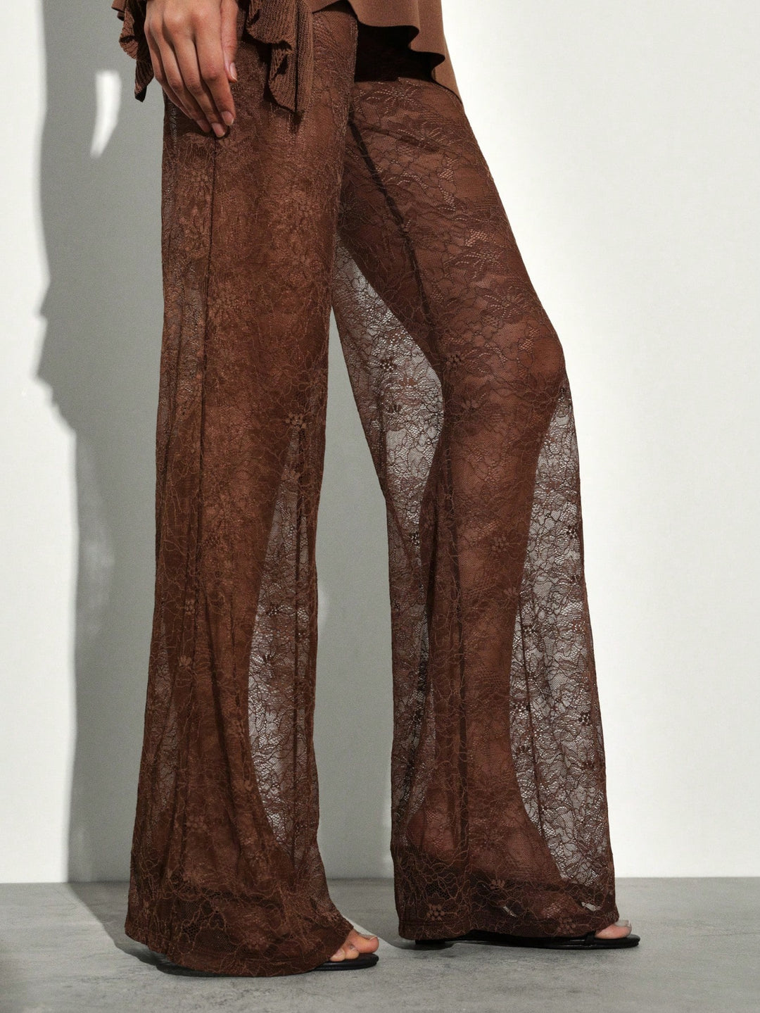 Pantaloni SHEIN, maro