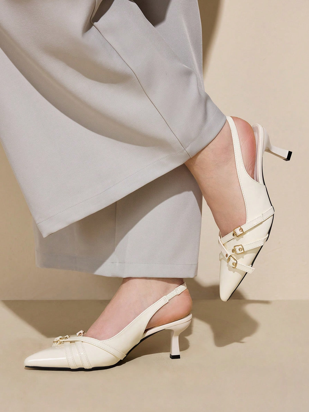 Pantofi SHEIN, alb