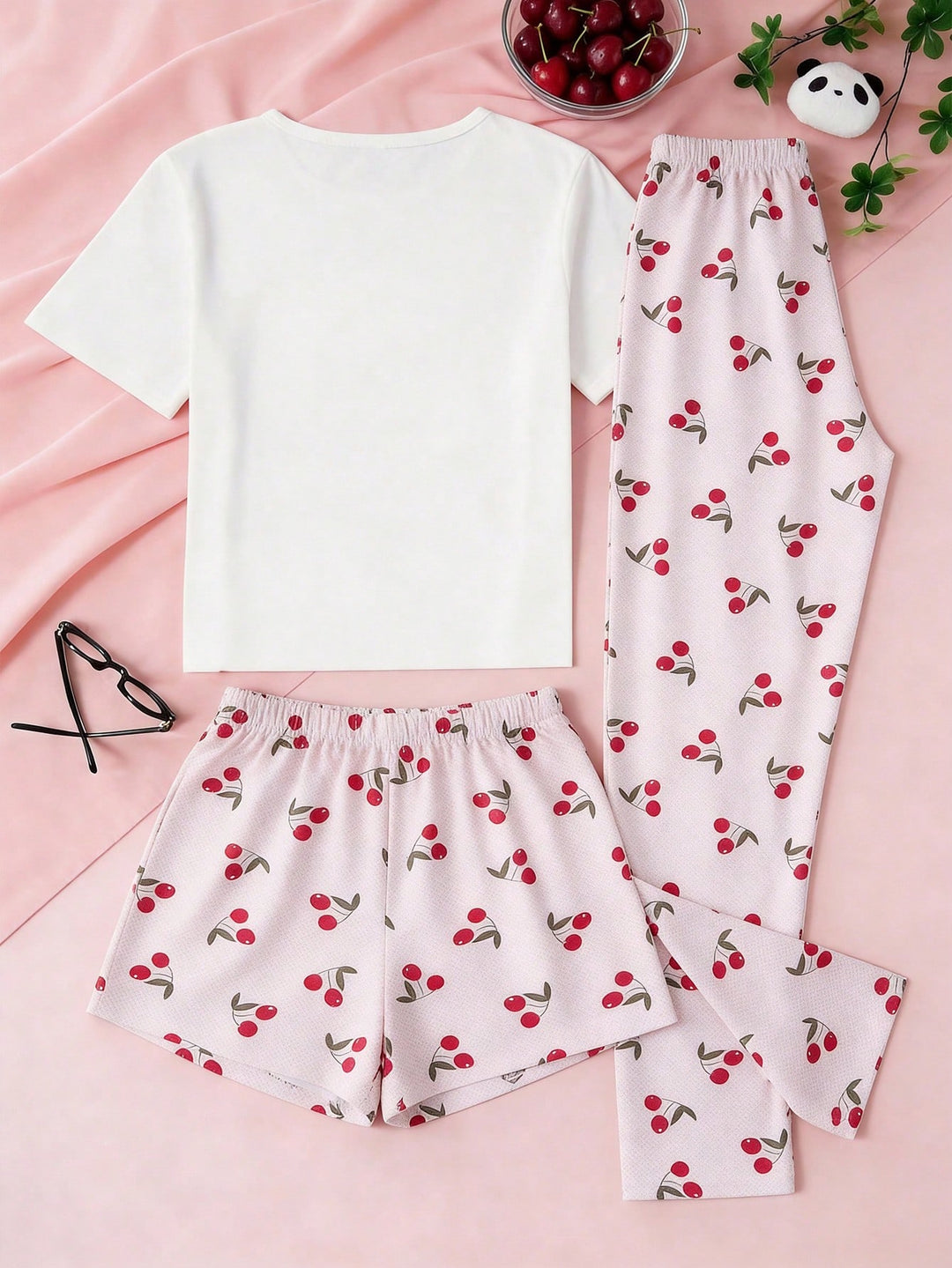 Set pijamale SHEIN, mix culori
