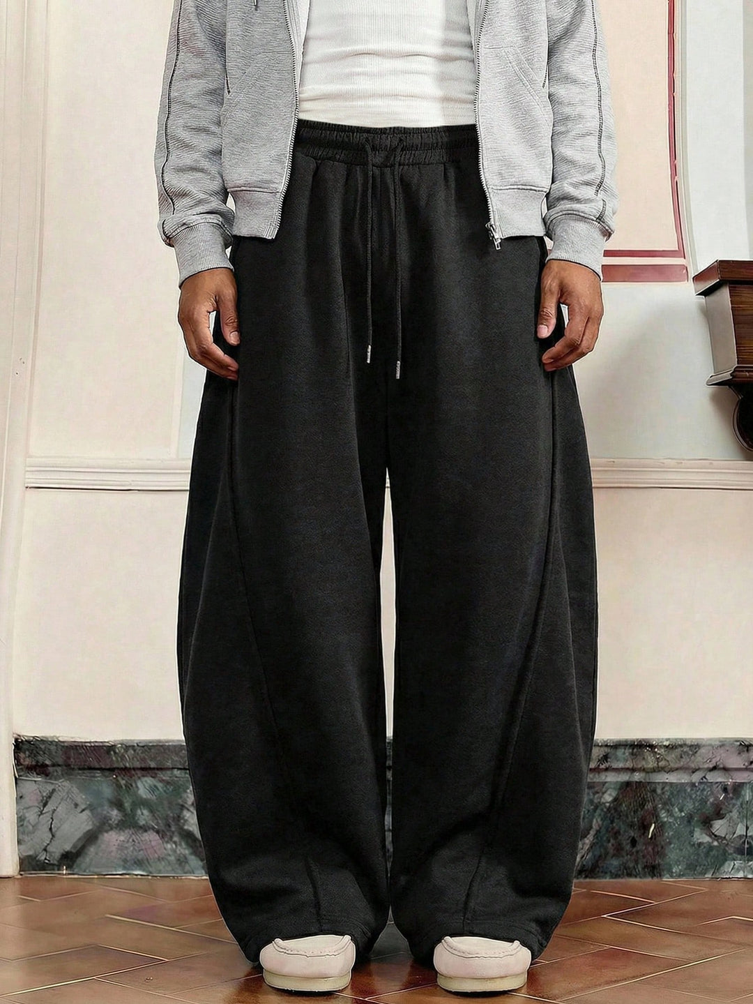 Pantaloni SHEIN, negru