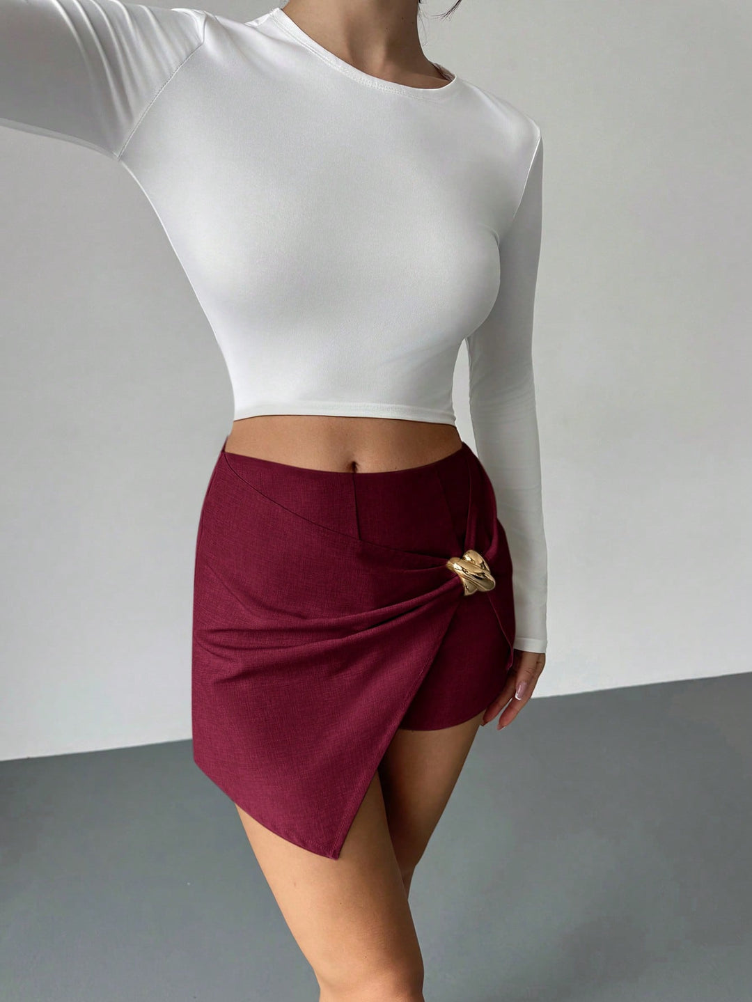 Pantaloni scurți SHEIN, vișiniu
