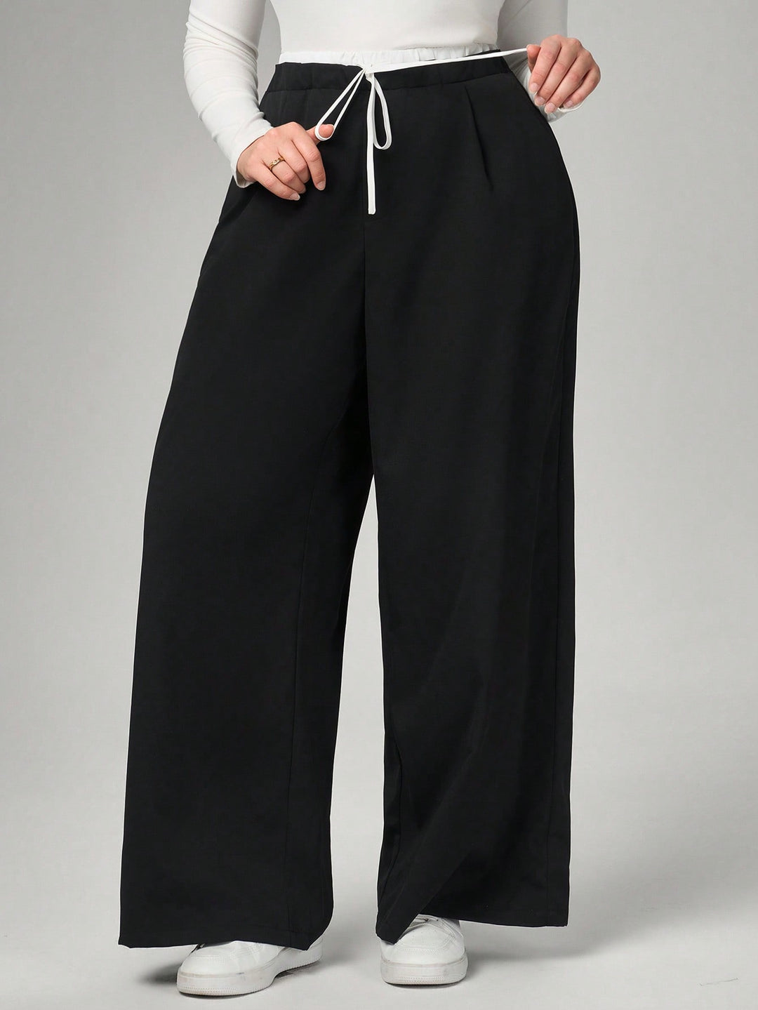 Pantaloni SHEIN