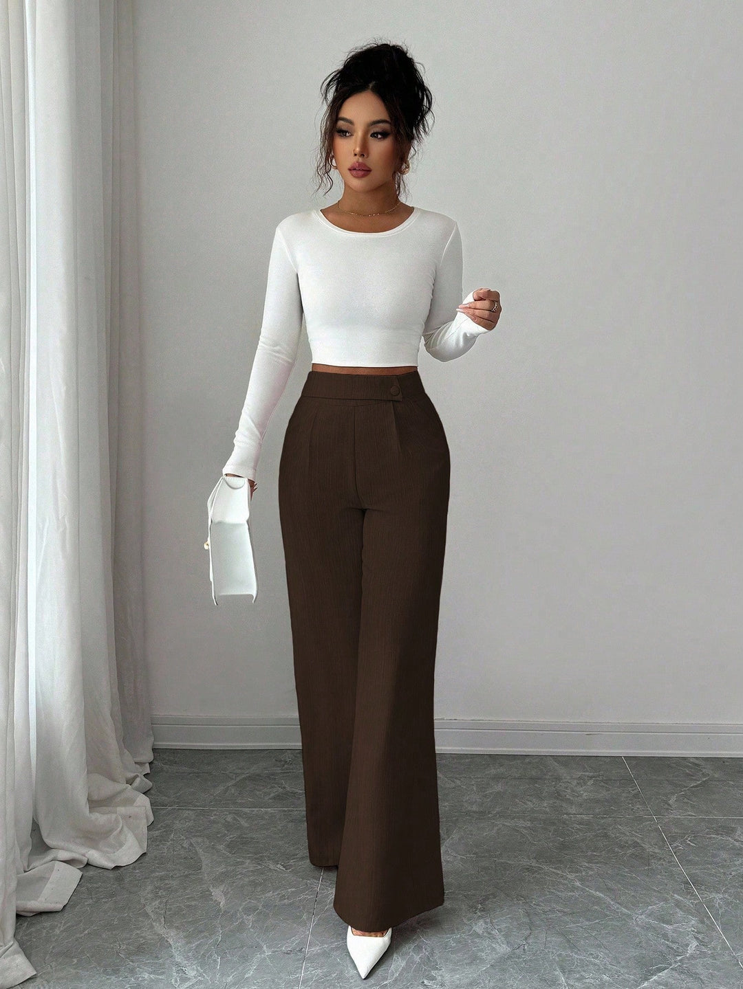Pantaloni Shein, Maro