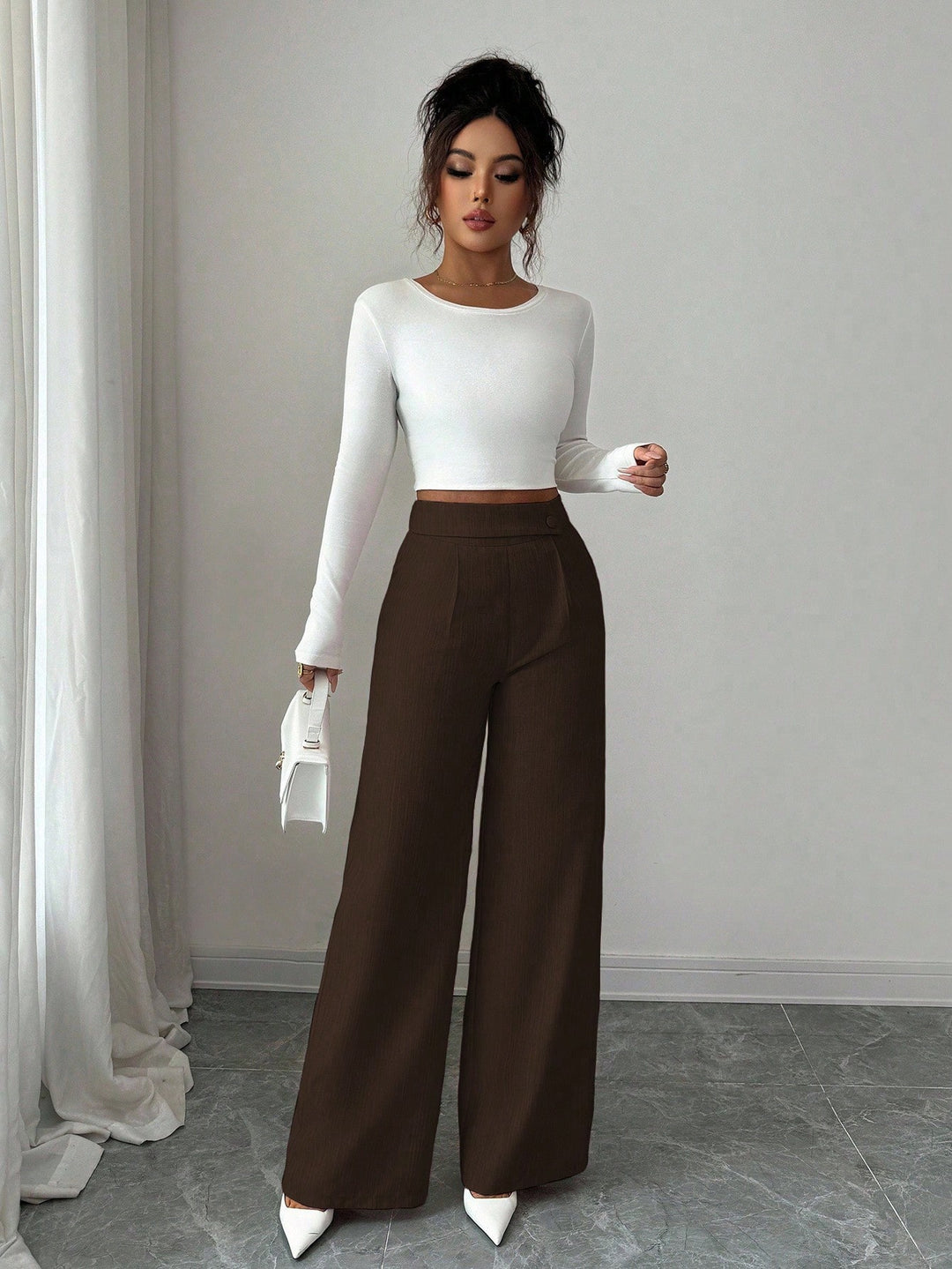 Pantaloni Shein, Maro