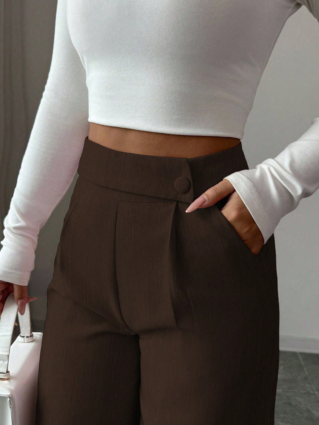 Pantaloni Shein, Maro