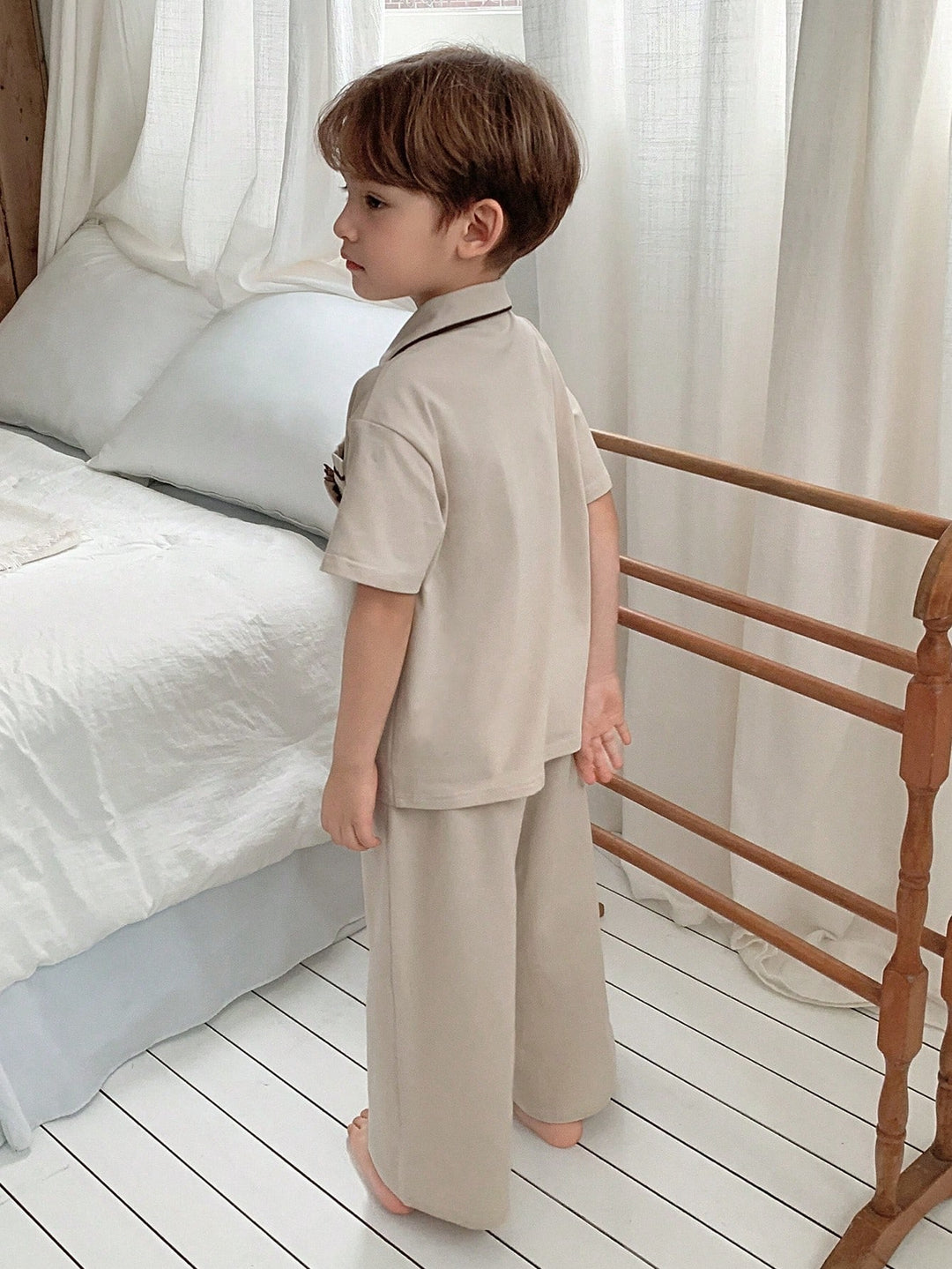 Compleu pijamale SHEIN, bej
