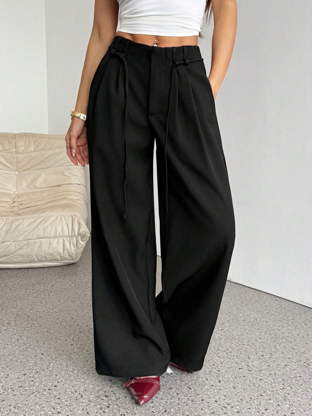 Pantaloni SHEIN, negru
