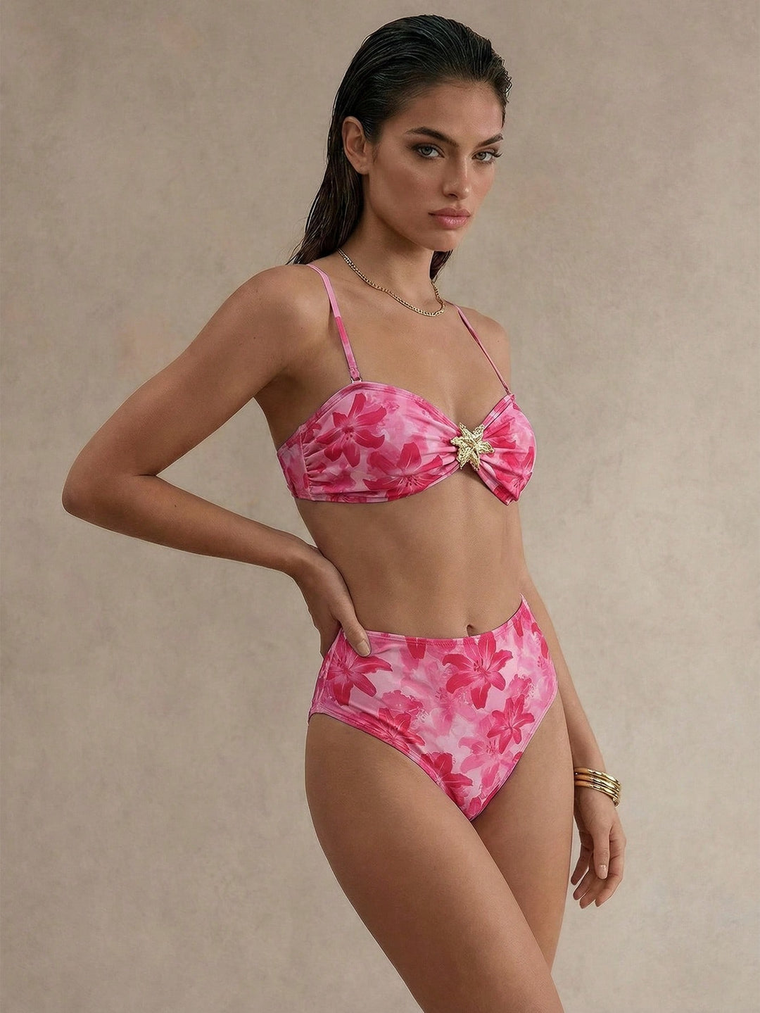 Set bikini SHEIN, roz