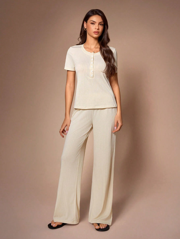 Set pijamale SHEIN, bej