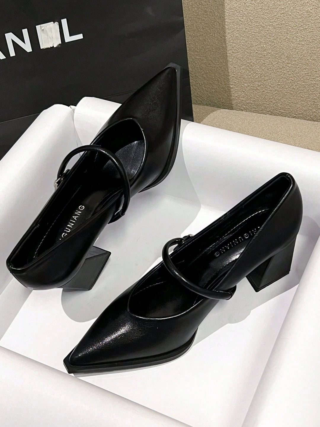 Pantofi cu toc SHEIN, negru