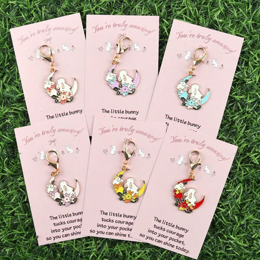 Set brelocuri SHEIN, mix culori