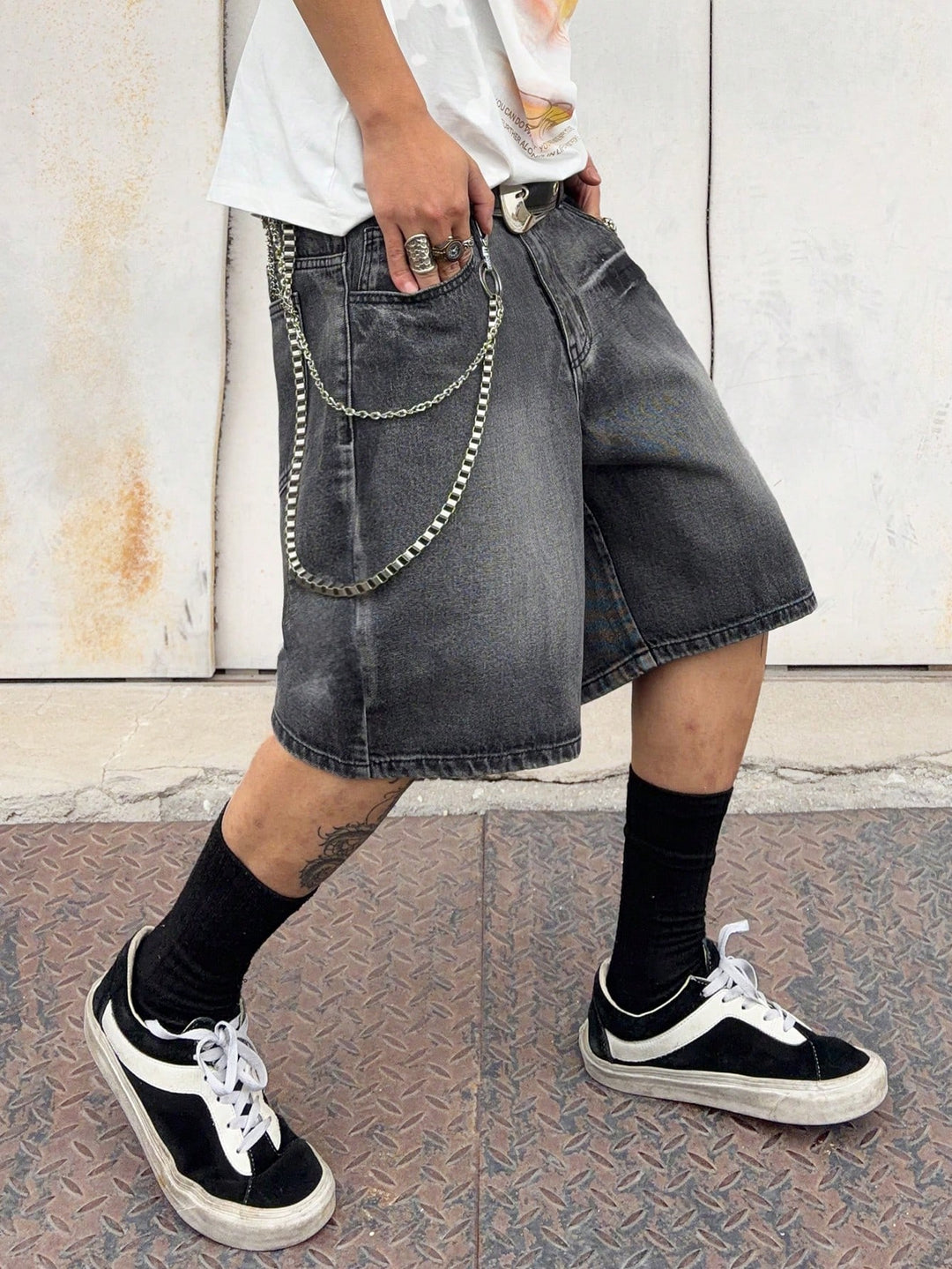 Pantaloni scurți SHEIN, negru