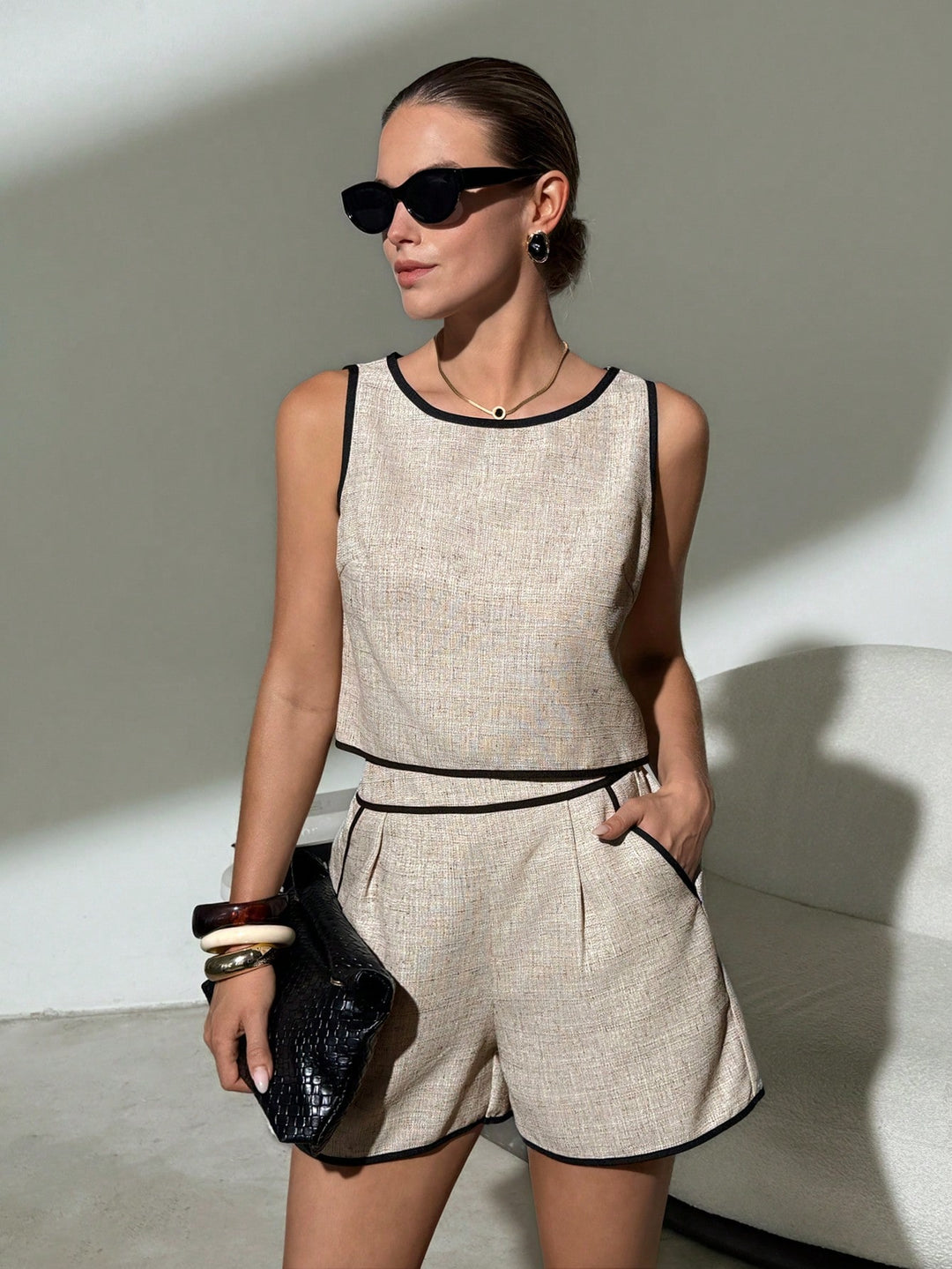 SHEIN együttes, bézs