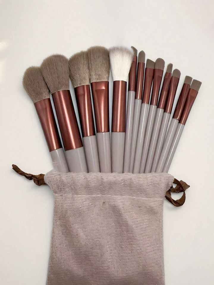 Set de perii SHEIN, mix culori