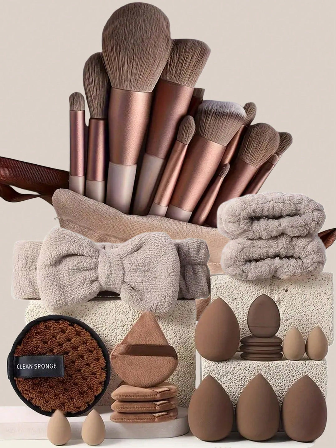 Set de perii SHEIN, mix culori
