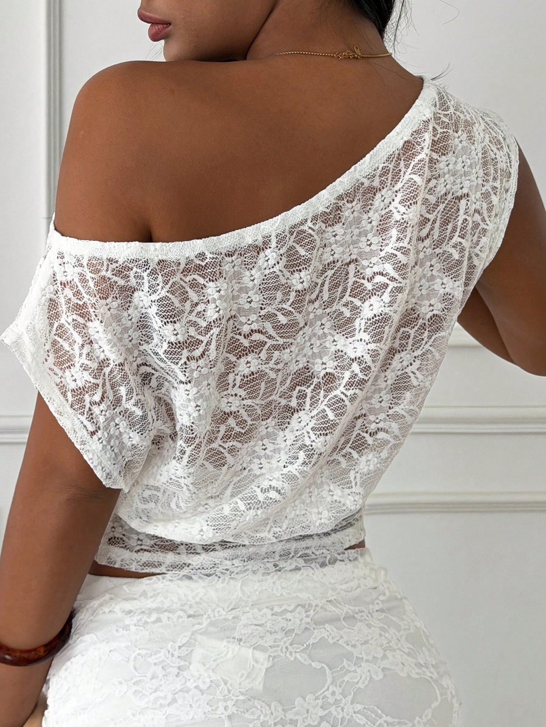 Top SHEIN, alb