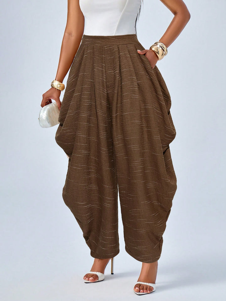 Pantaloni SHEIN, maro