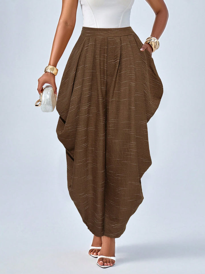 Pantaloni SHEIN, maro