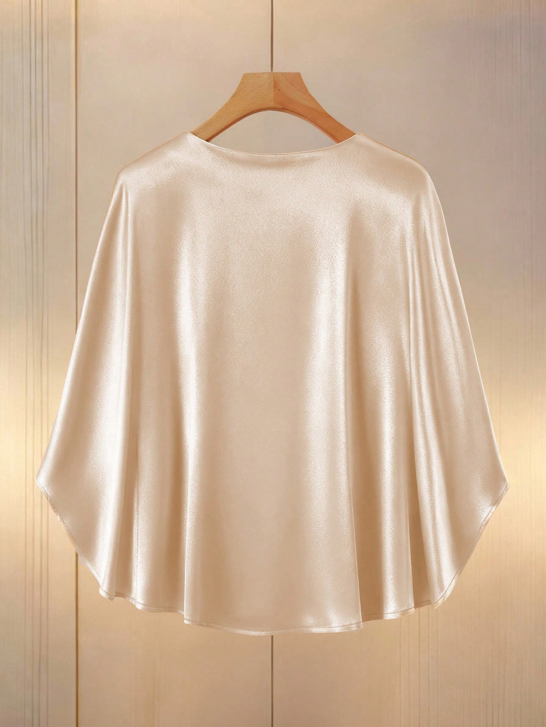 Tricou SHEIN, auriu