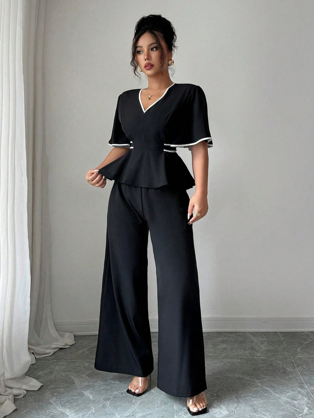 Pantaloni SHEIN, negru