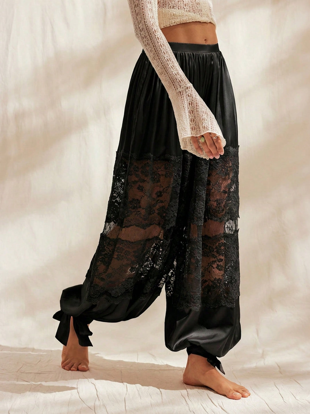 Pantaloni SHEIN, negru