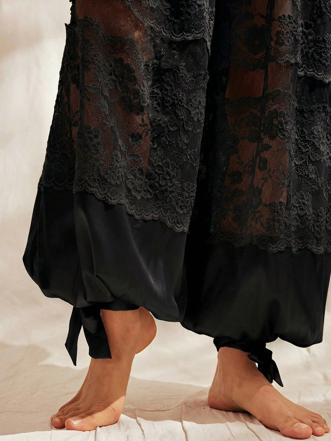 Pantaloni SHEIN, negru