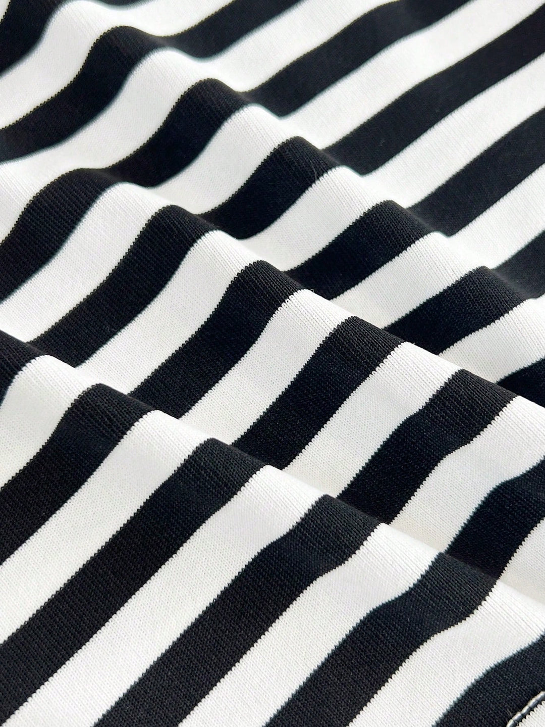 Tricou SHEIN, mix culori