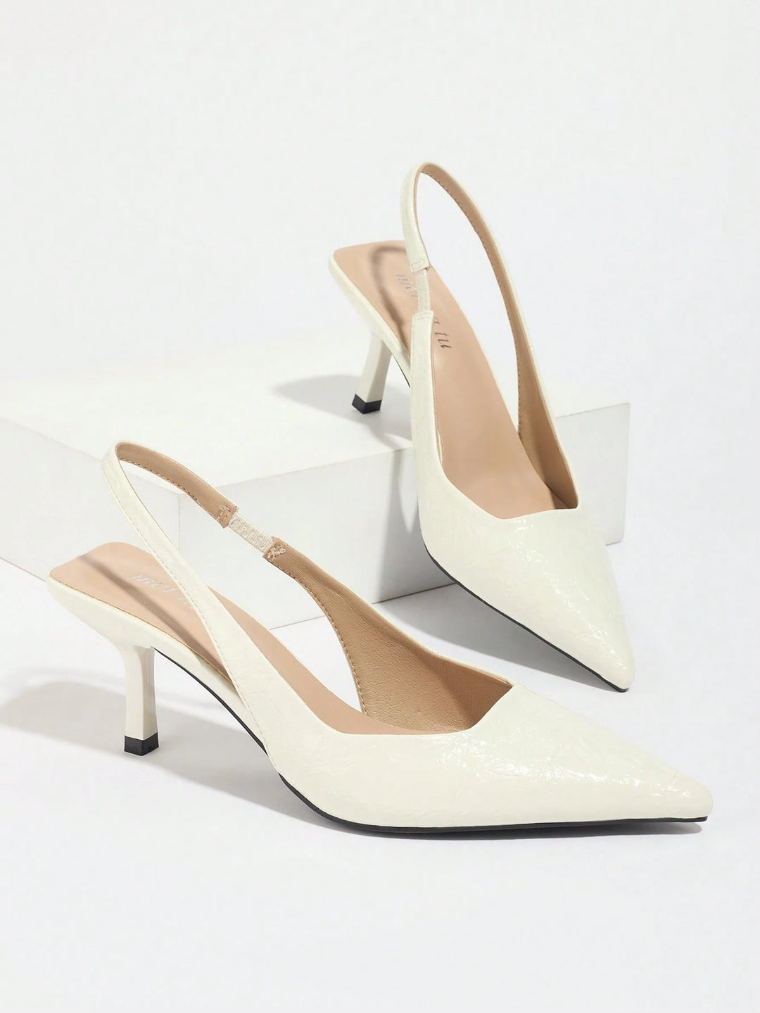 Pantofi cu toc SHEIN, crem