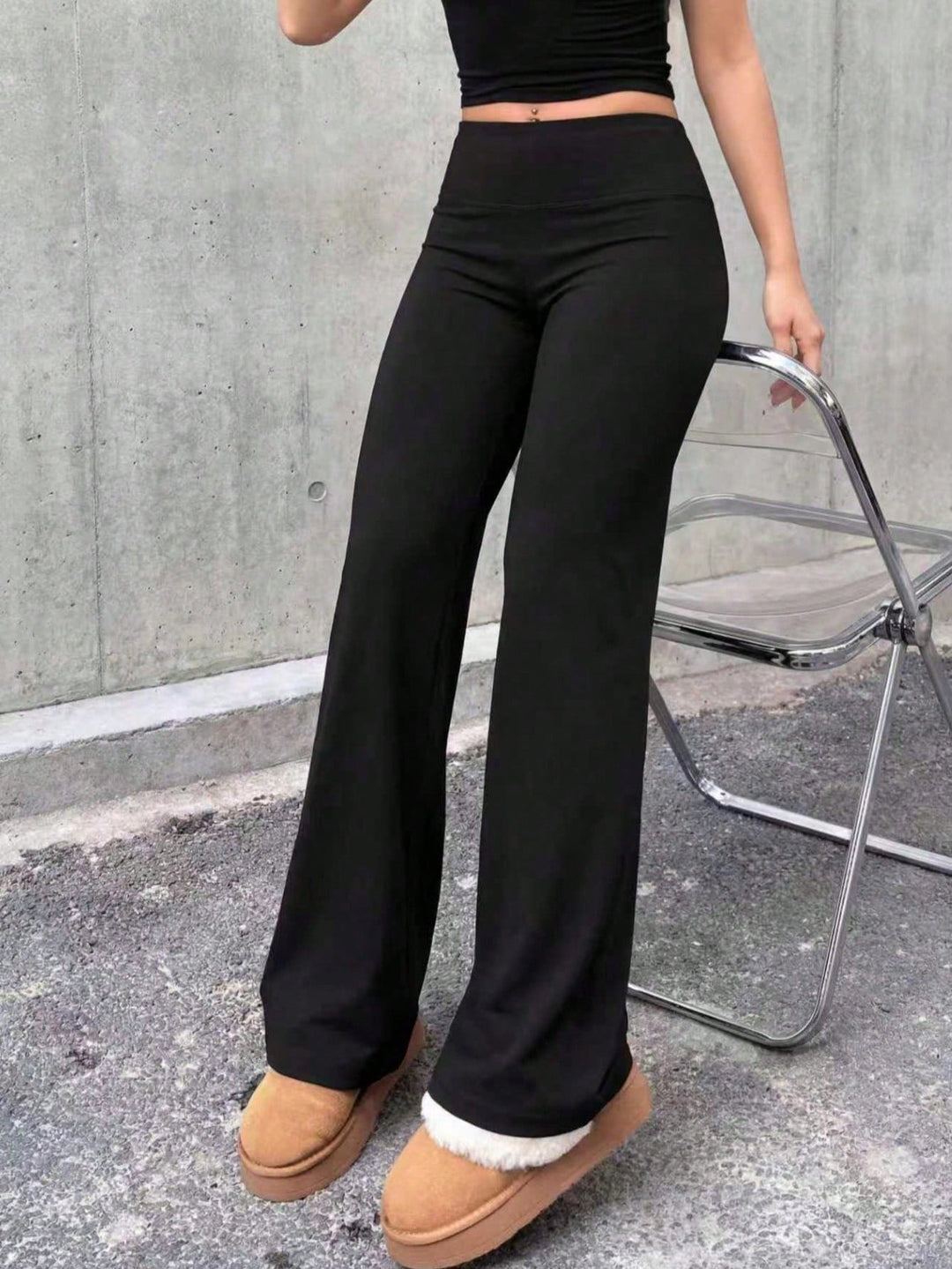 Pantaloni SHEIN, negru