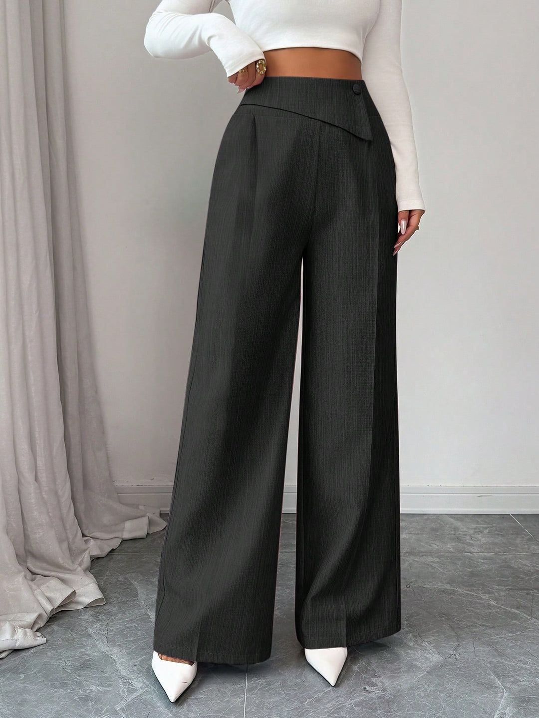 Pantaloni SHEIN, negru