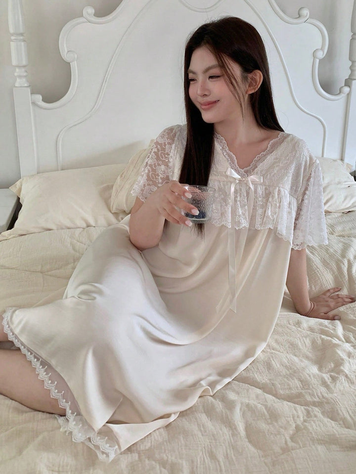 Rochie de noapte SHEIN, crem