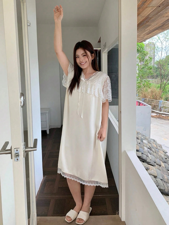 Rochie de noapte SHEIN, crem