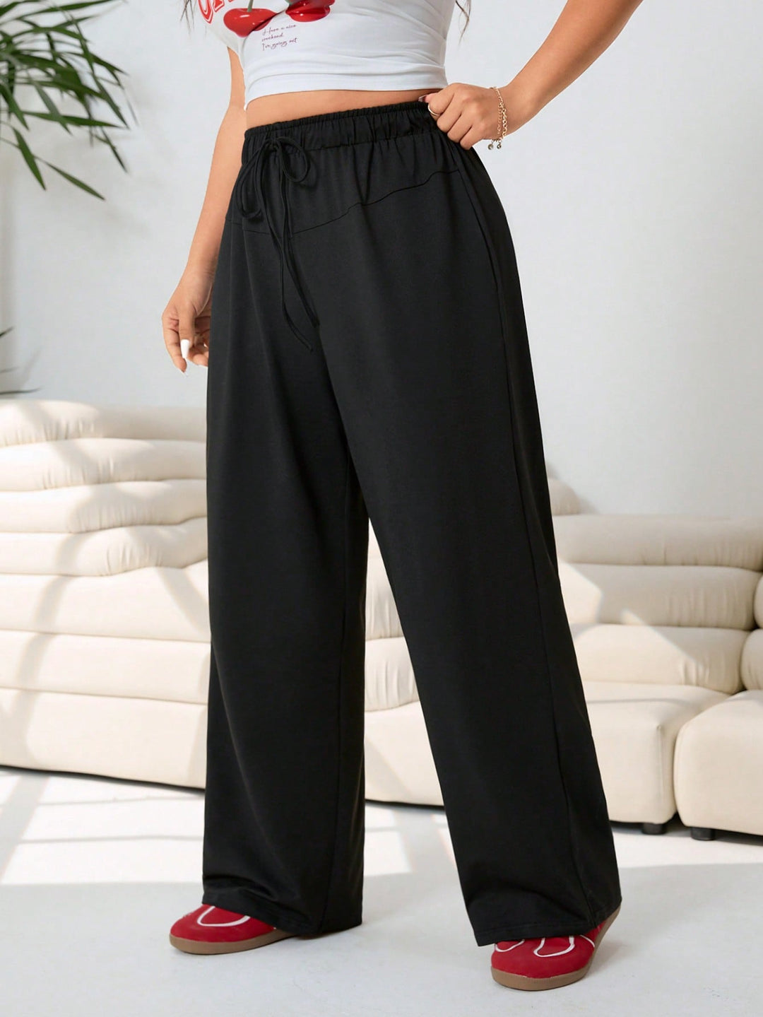 Pantaloni SHEIN, negru