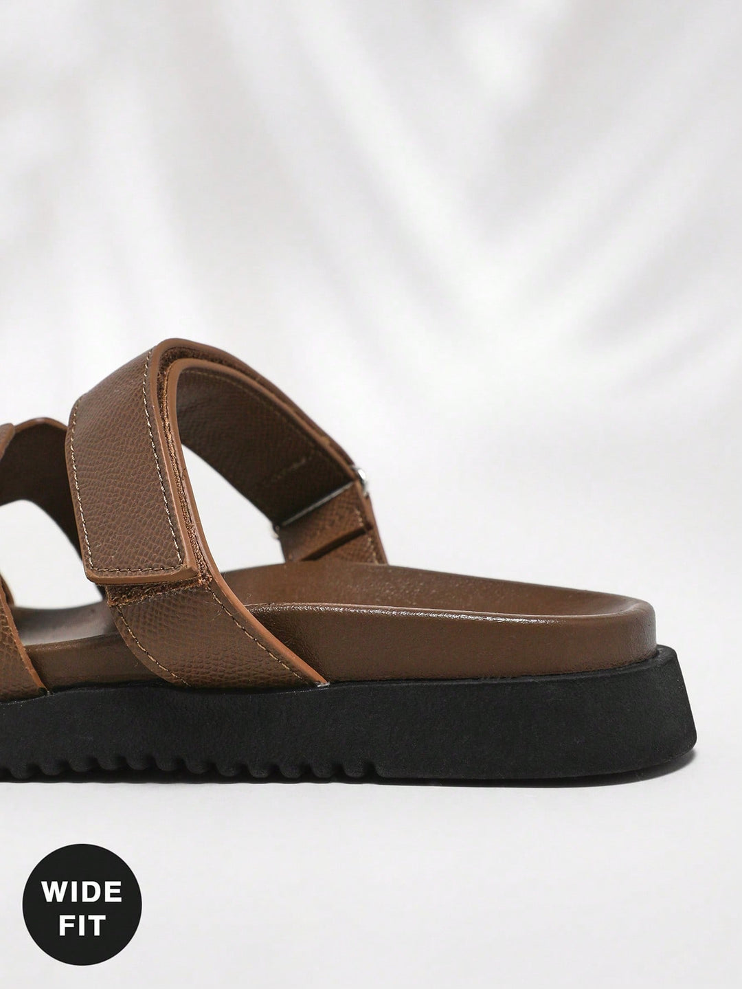 Sandale SHEIN, kaki