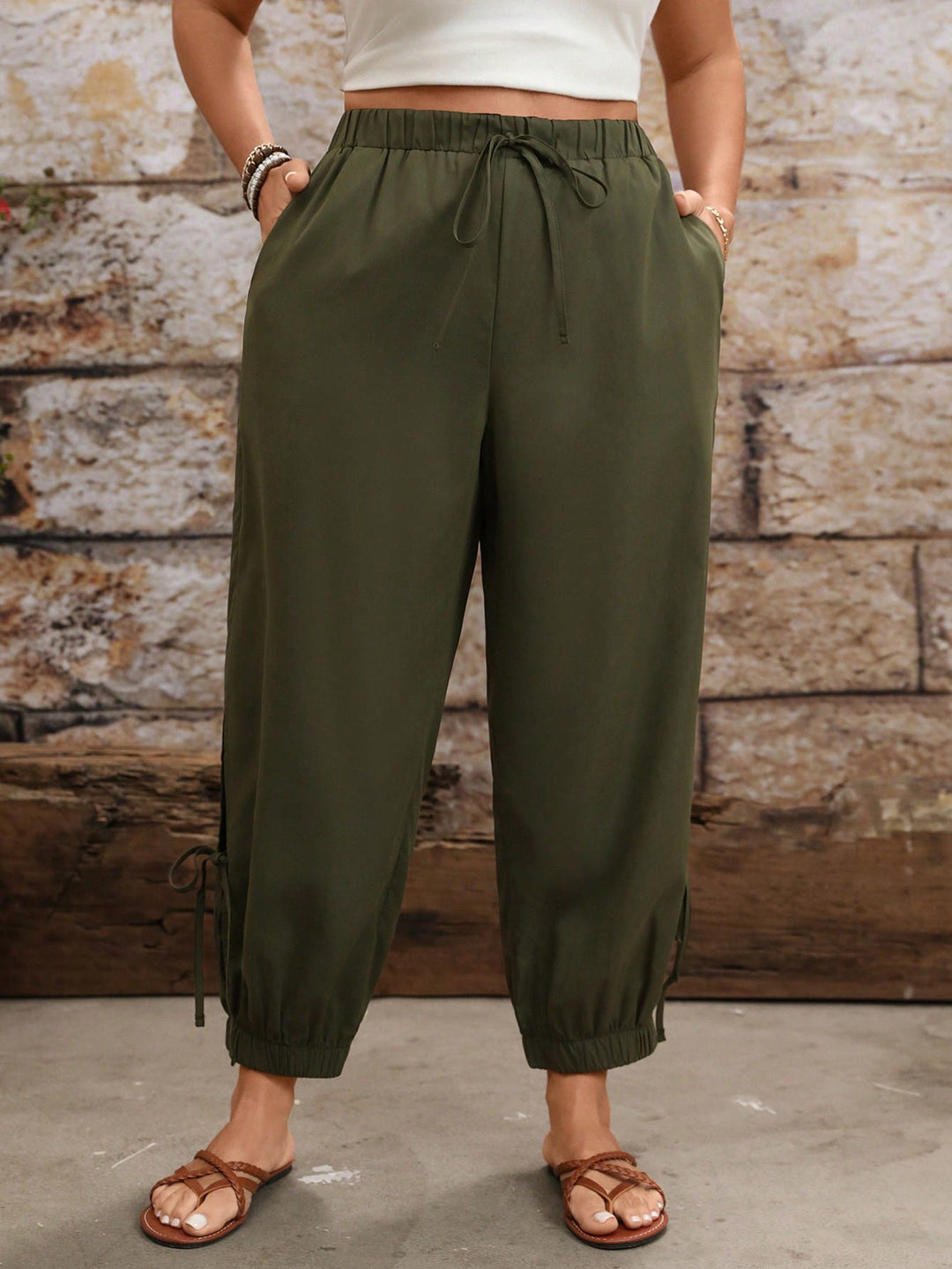 Pantaloni SHEIN, kaki
