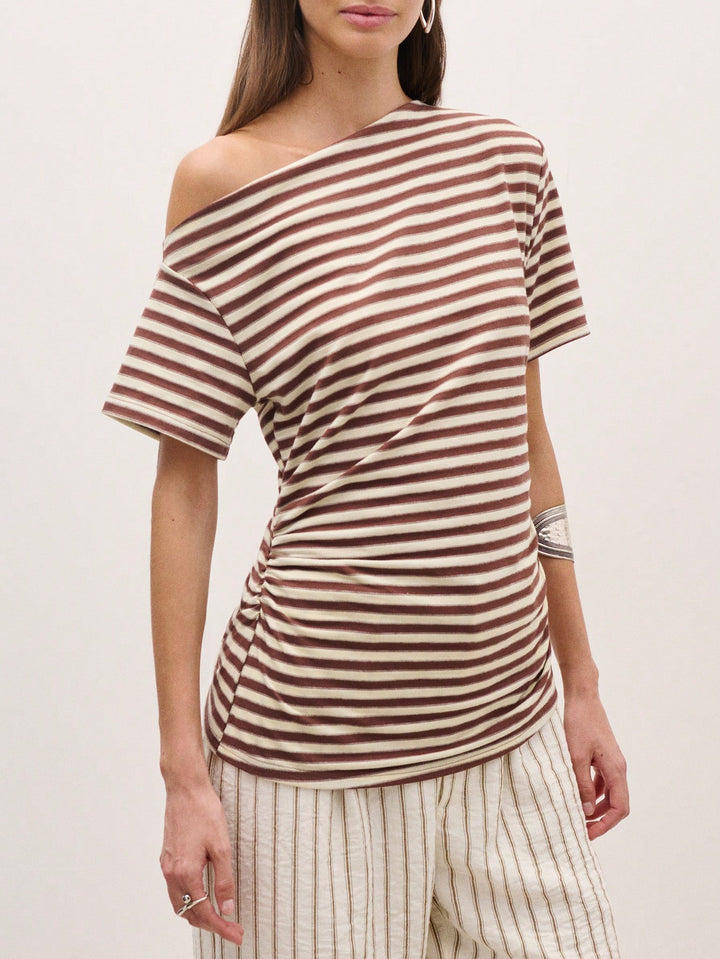 Tricou SHEIN, maro