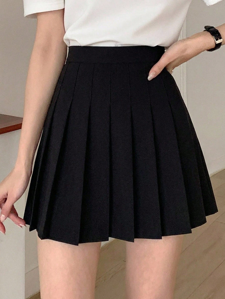 Pantaloni scurți SHEIN, negru