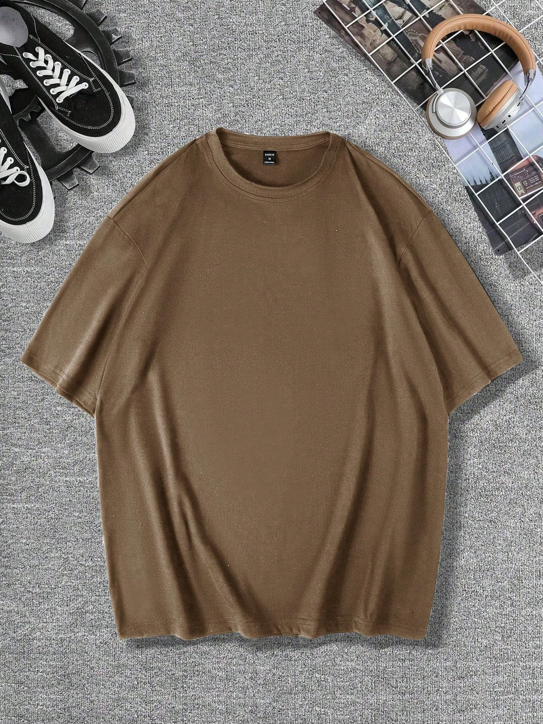 Tricou SHEIN, maro